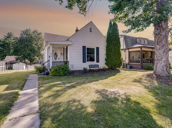834 Douglas St, Alton, IL 62002