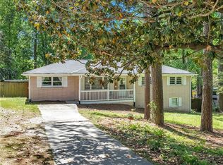529 Creek View Dr, Lawrenceville, GA 30044