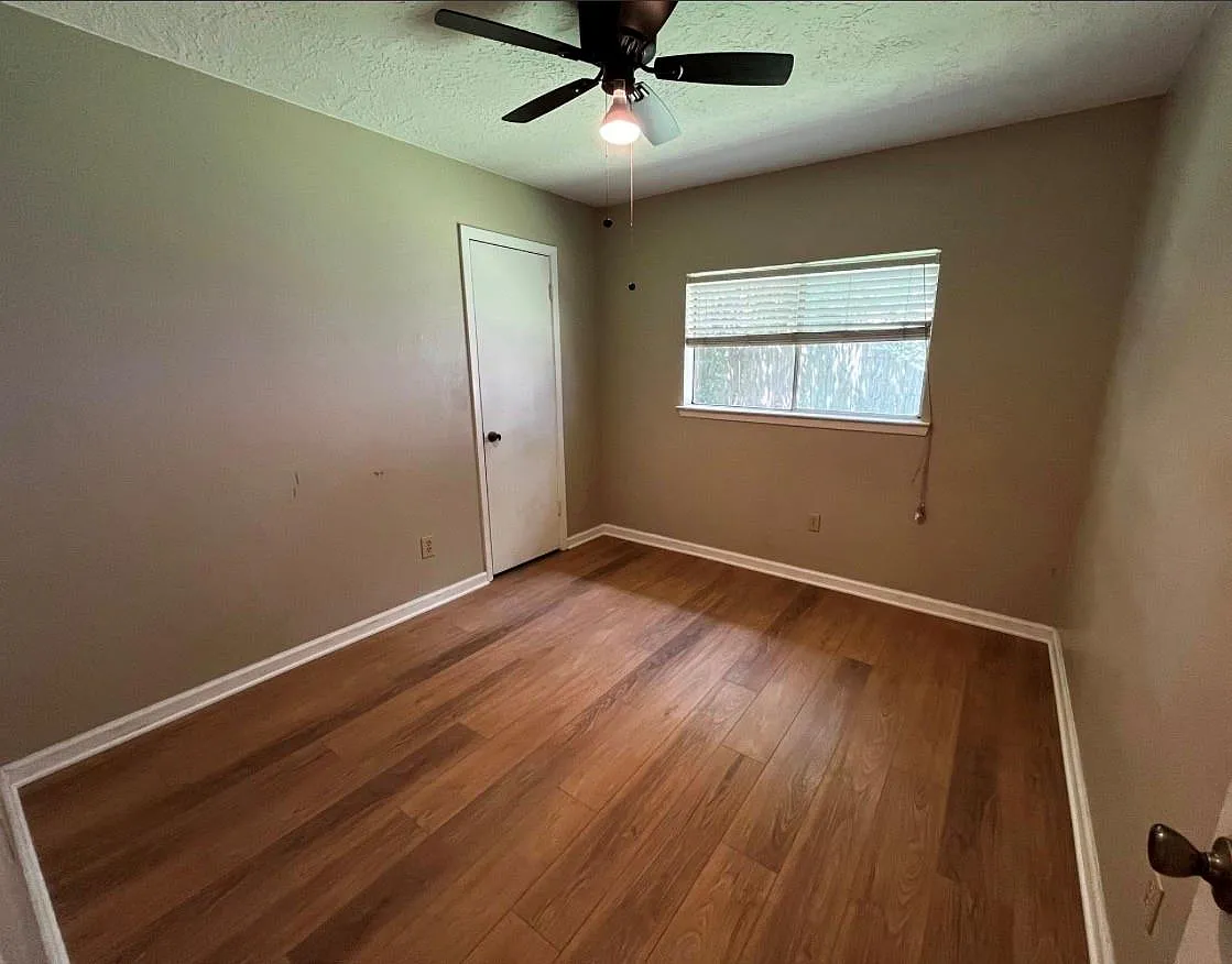 3 bed, 2.0 bath, 1238 sqft, $1,350 — Photo 3