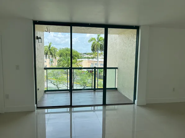 2075 SW 122nd Ave APT 409, Miami, FL 33175