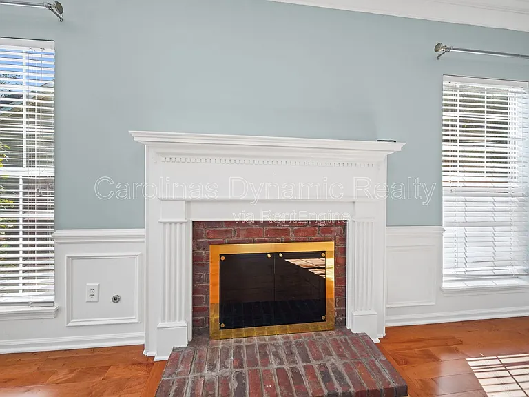 2812 Redfield Dr — Photo 33