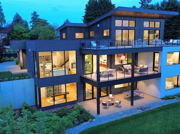 1032 89th Avenue NE, Bellevue, WA 98004