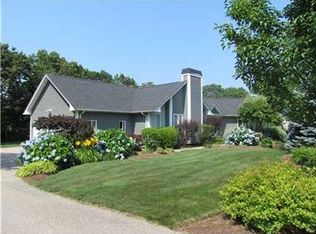 69 Deer Trail Rd, South Kingstown, RI 02879