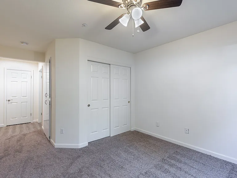 Sequoia Grove Apartments — Photo 10