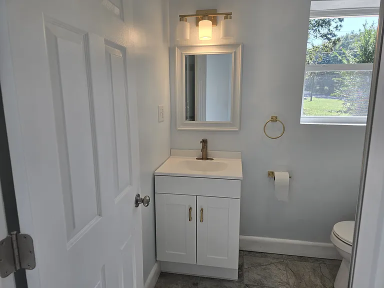 245 E College Ave — Photo 11