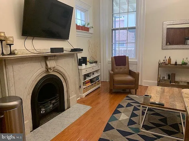 1014 Clinton St #1R — Photo 6