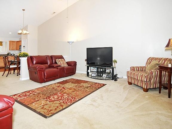 4th image of 1669 Leisure Way
