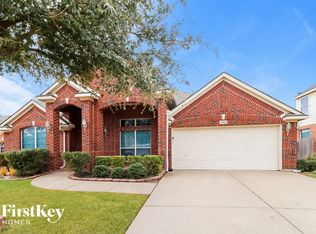 1009 Sycamore St, Burleson, TX 76028