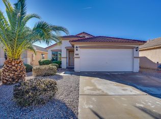 985 E Nardini St, San Tan Valley, AZ 85140