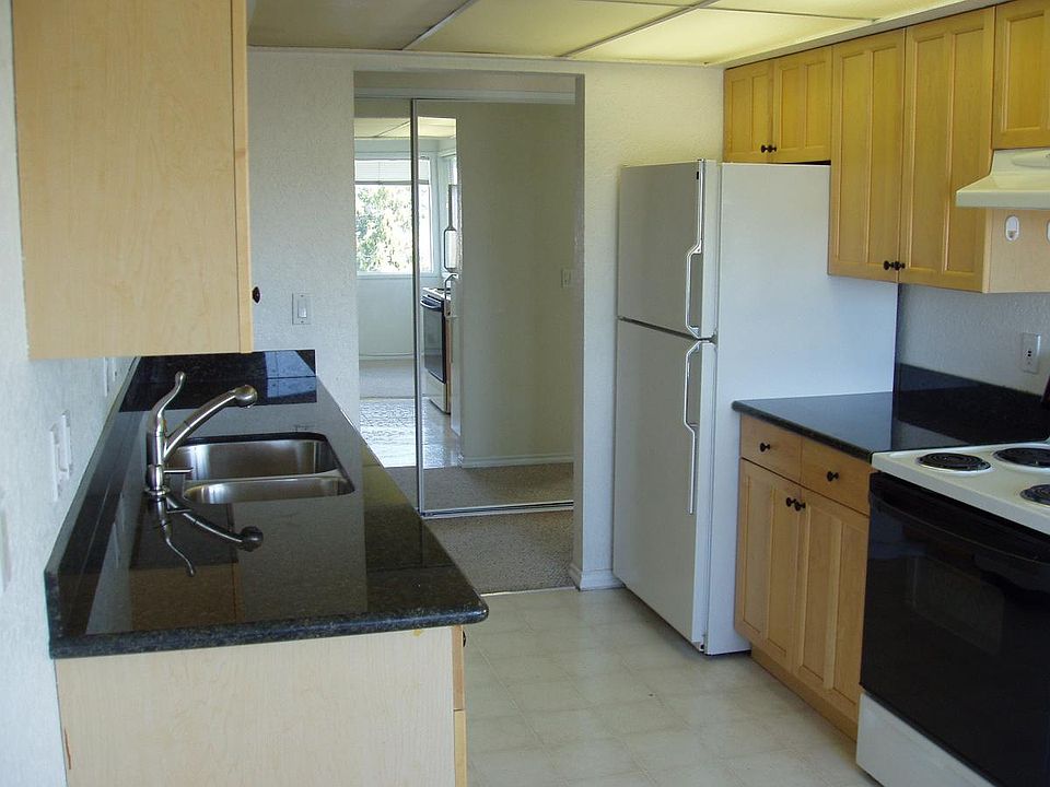 2nd image of 281 NW Market St #281