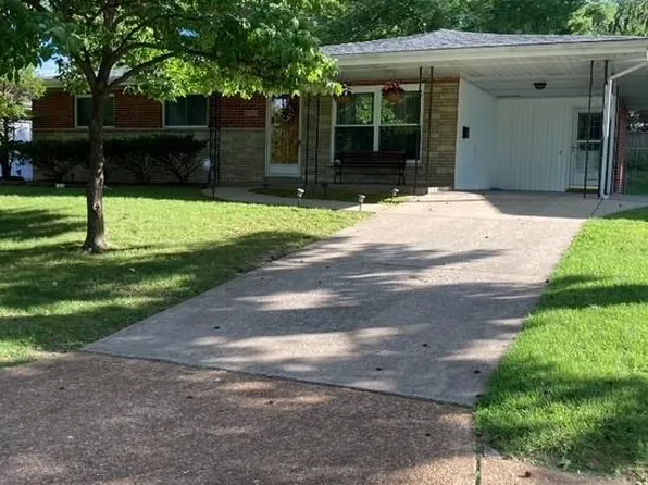 1790 Bobbinray Ave, Florissant, MO 63031