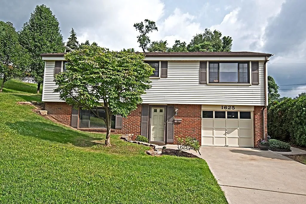 1625 Beech St photo 1