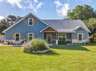124 Creekwood Dr, Bandera, TX 78003