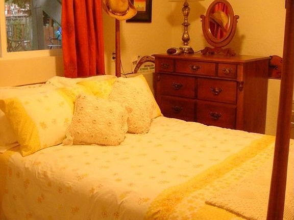 3rd Bedroom (Downstairs)