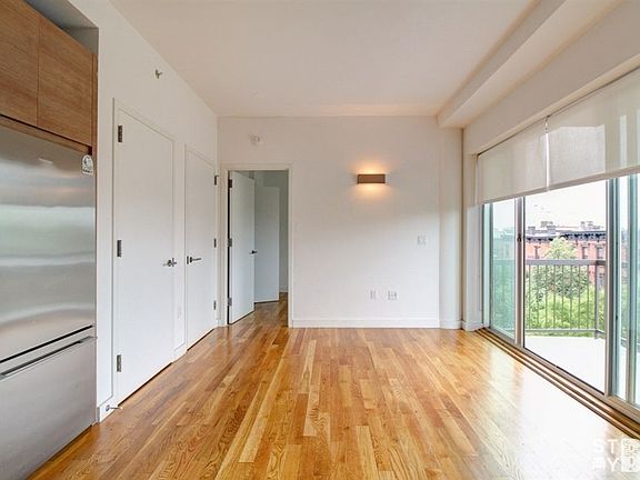 3rd image of 291 Greene Ave #E4