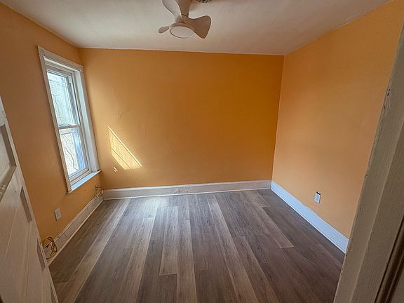 4th image of 5934 Spring St