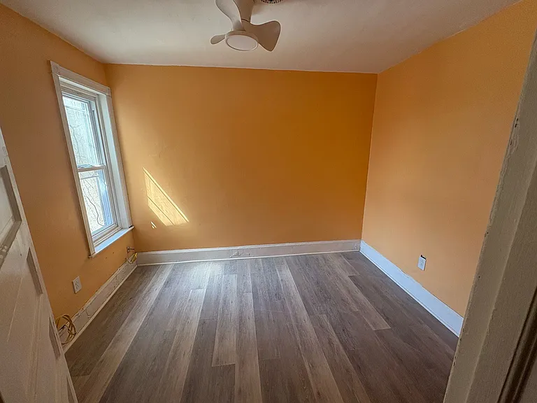 5934 Spring St — Photo 4