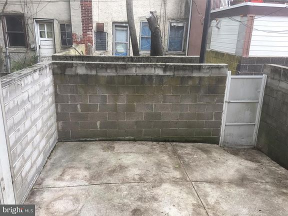 2nd image of 2747 S Sheridan St
