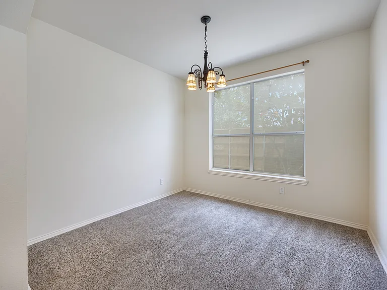 6609 Amesbury Ln — Photo 5