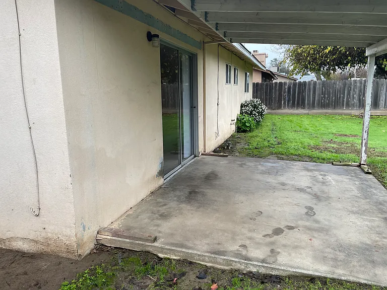 1333 Woodside Dr — Photo 7