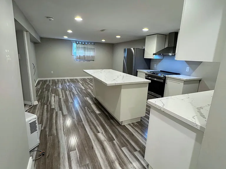 54 Hewson Cres #BASEMENT — Photo 14