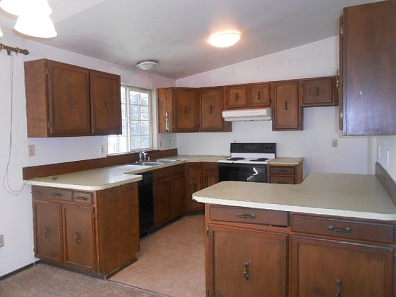 3rd image of 6306 231st St E
