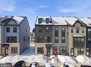 7810 Yona Ct, Glen Burnie, MD