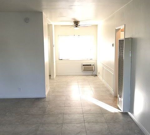 5th image of 13747 Woodruff Ave APT A