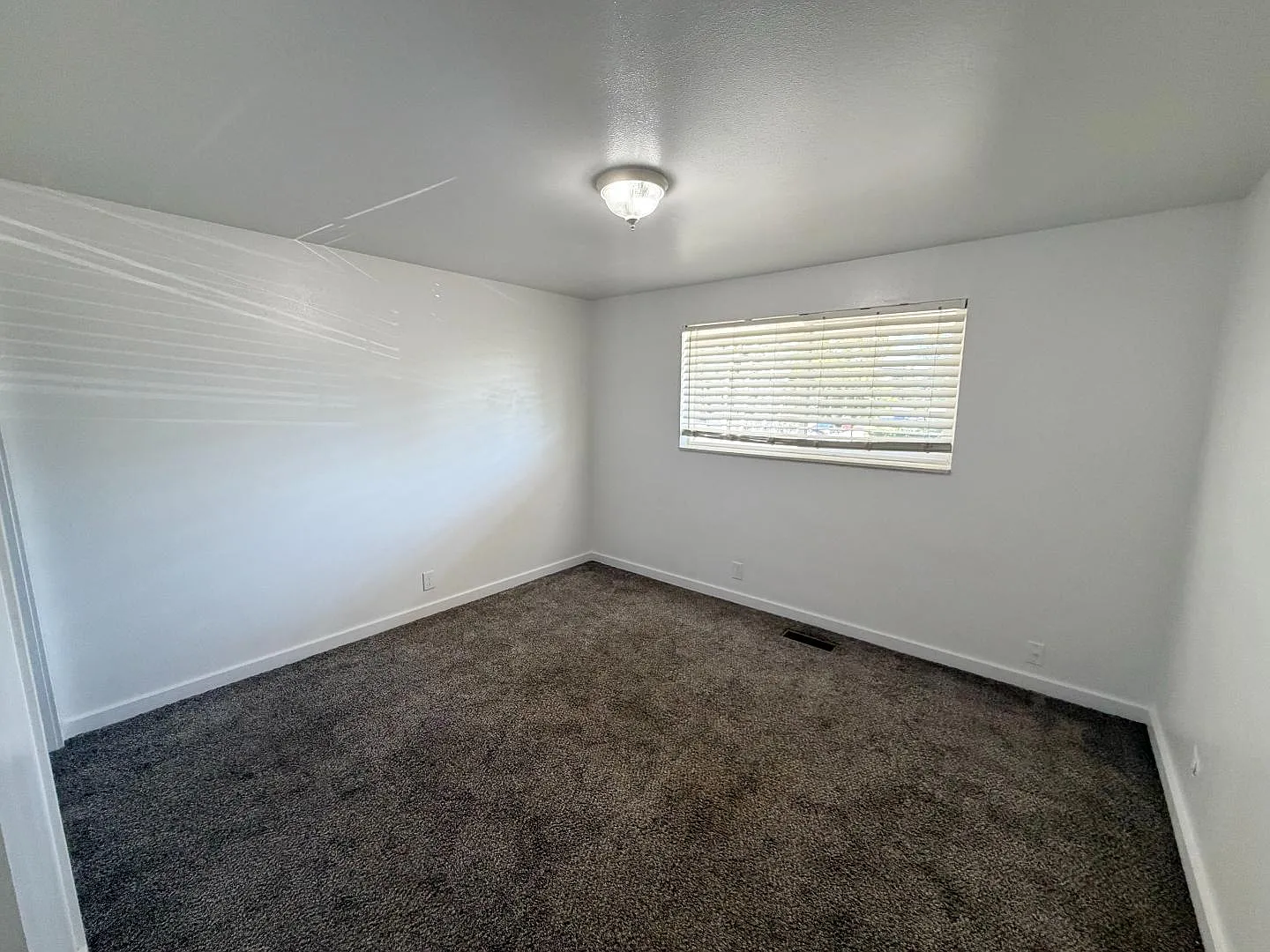 763 N 200 E - 765 N 200 E — Photo 4