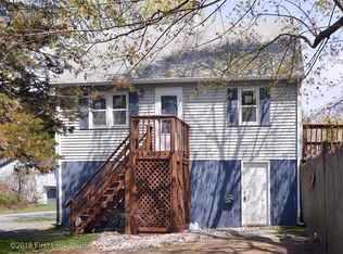 40 Ivan Ave, Warwick, RI 02889