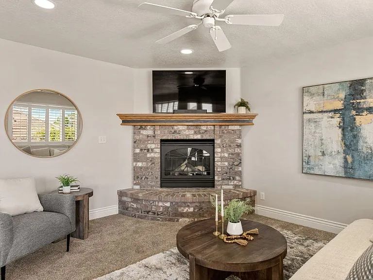 929 S Golda Ave — Photo 11