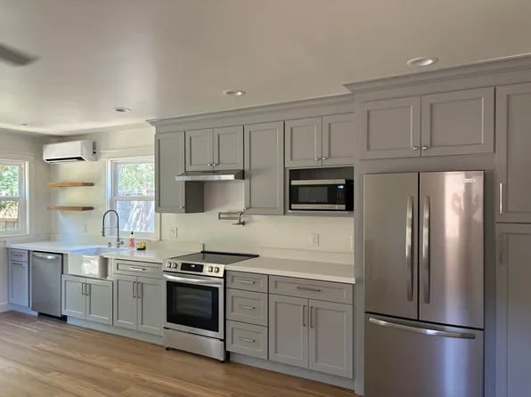 900 Trails End Dr, Walnut Creek, CA 94598