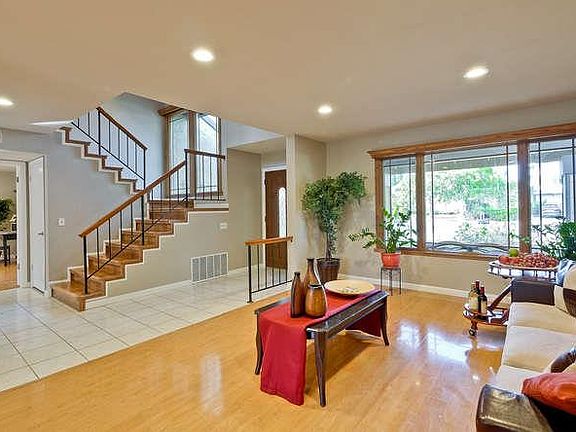 4th image of 816 Saint Lucia Ct
