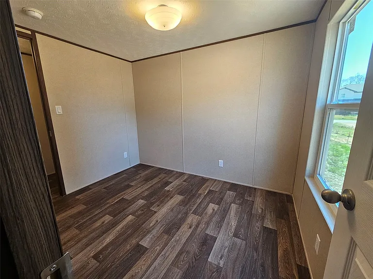 16299 Crockett Martin Estates Dr — Photo 21