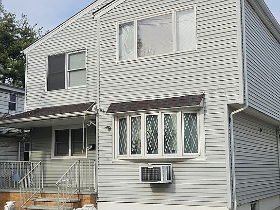 2nd image of 208 McAdoo Ave Floor 2