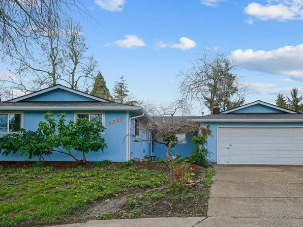 3327 Four Seasons Ct NE, Salem, OR 97305
