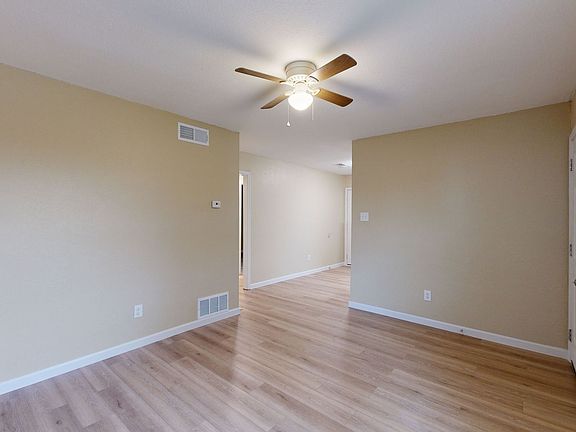 5th image of 1203 Charisse St #B