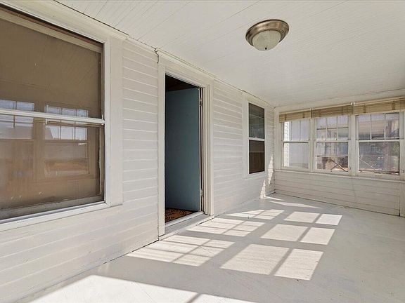 4th image of 3530 Avenue A