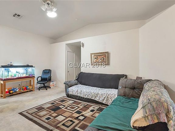 4th image of 3105 Tarpon Dr