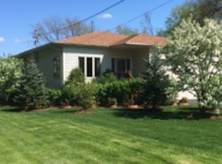 37071 N Stanton Point Rd, Ingleside, IL 60041