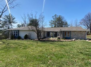 5 Newfield Ct, Ballwin, MO 63011