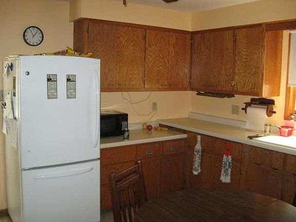 5th image of 211 NW Barstow St