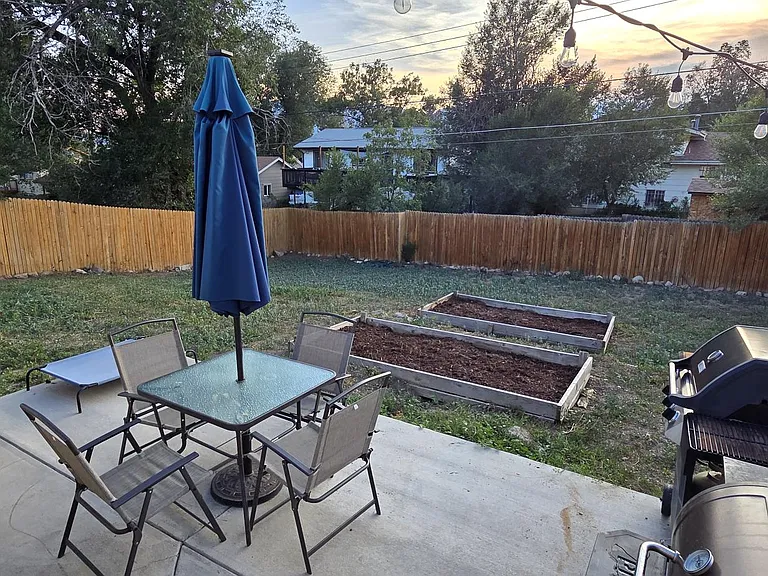 2104 Whitewood Dr — Photo 16