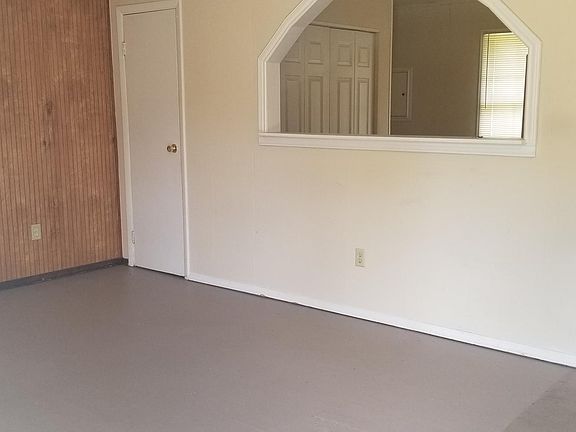 2nd image of 750 Southland Dr
