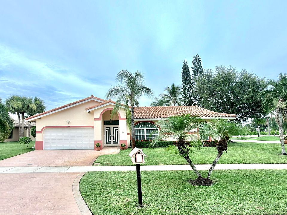 1st image of 501 SW 168th Way
