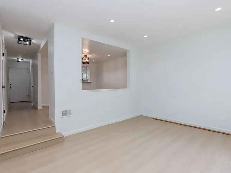 256 State St #9 — Photo 12
