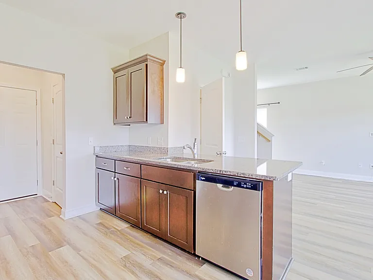 803 Abode Ave — Photo 6