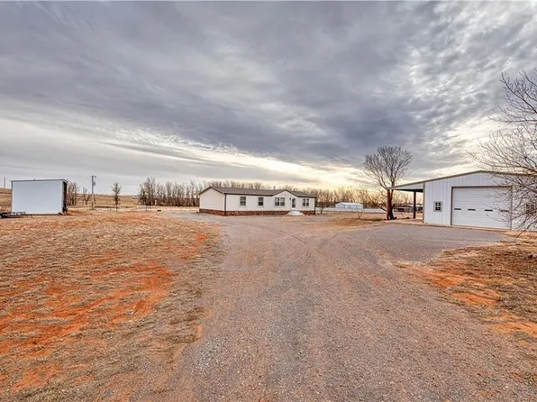 11259 N 1960th Cir, Elk City, OK 73644