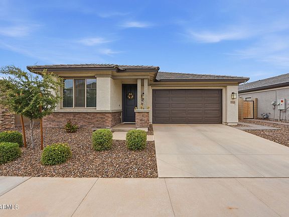 5th image of 1239 W MACAW Court