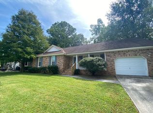 1531 Wakendaw Rd, Mount Pleasant, SC 29464